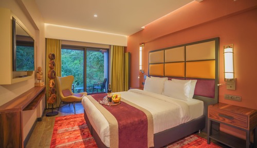 Habitación Confort con 1 cama doble o 2 individuales, balcón, vistas al jardín