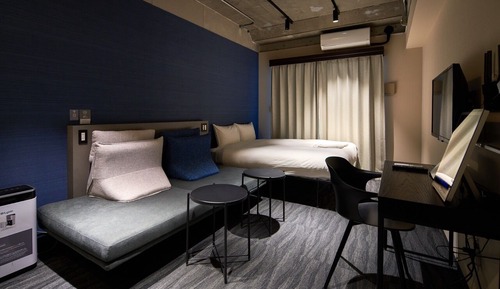 Habitación superior, 1 cama de matrimonio con sofá cama, no fumadores (No Car Rental)