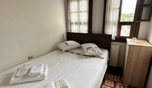 Habitación básica doble, vistas a la ciudad