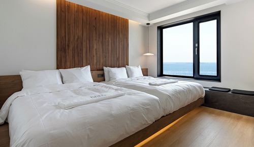 Sunset Suite