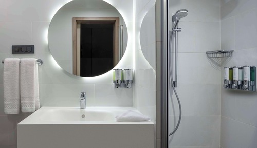 Habitación familiar, 1 cama de matrimonio grande, no fumadores