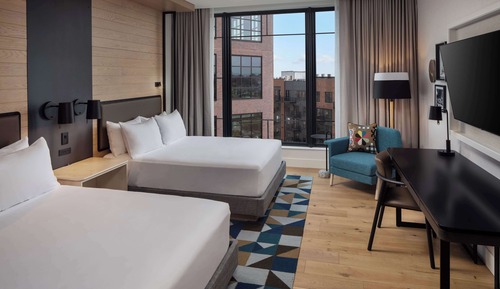 Suite, 2 camas de matrimonio (Suiteel District, Hearing)