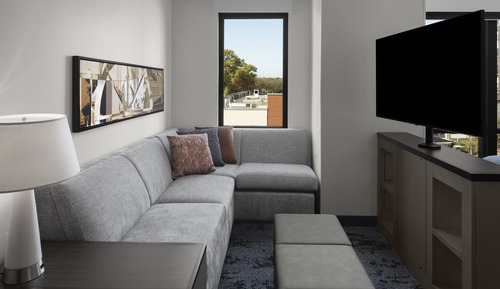 Suite estudio, 1 cama de matrimonio grande con sofá cama, ducha adaptada, cocina