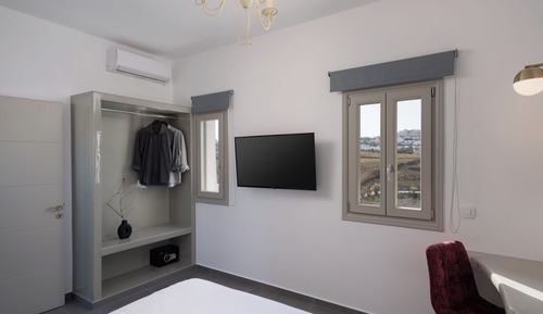 Executive Suite with Hot Tub