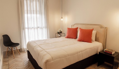 Apartamento familiar, 2 habitaciones, cocina, vistas a la ciudad