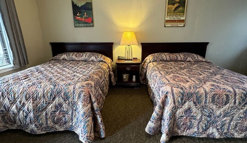 Habitación básica, 2 camas dobles, no fumadores