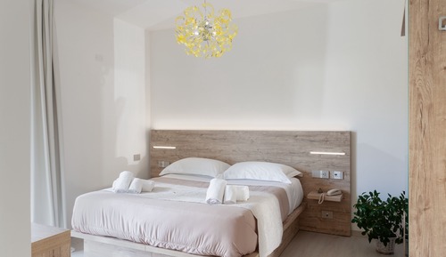 Habitación Confort con 1 cama doble o 2 individuales