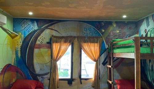 Dormitorio compartido de diseño, dormitorio mixto