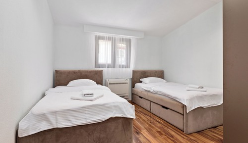 Apartamento Confort, 3 habitaciones, balcón, vistas al mar