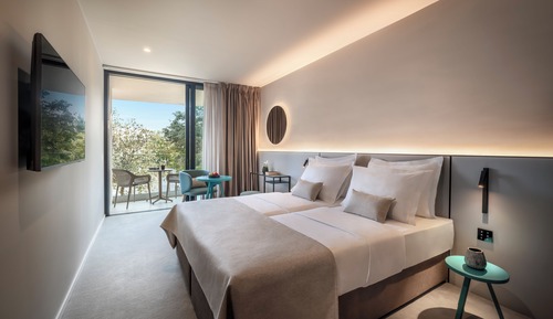 Deluxe Double Room with Balcony and Limited Sea View