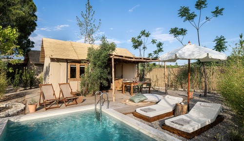 Lodge Tent with Garden & Pool