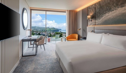 Habitación, 1 cama de matrimonio grande (Sea & Mountain)