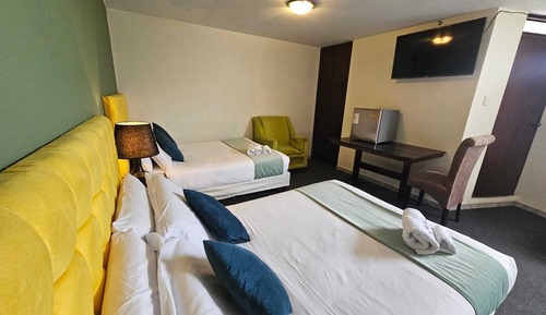 Business Quadruple Room