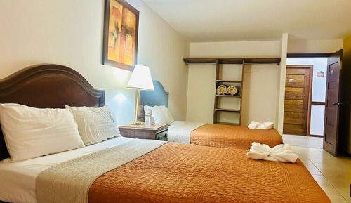 Habitación estándar doble, balcón