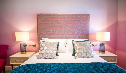 Habitación Deluxe doble, 1 cama de matrimonio grande, vistas a la piscina