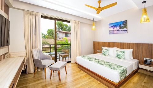 Habitación Deluxe, balcón, vistas a la ciudad (Holitel Room)