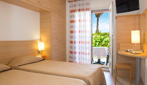 Habitación con 1 cama doble o 2 individuales