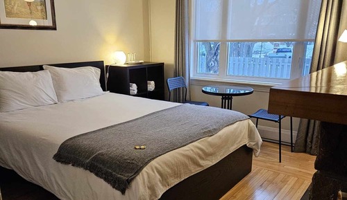 Habitación Confort doble, vistas al patio