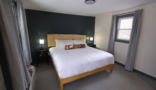 Estudio estándar, 1 cama de matrimonio grande, vistas al patio