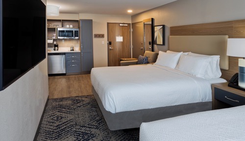 Suite estudio, 2 camas de matrimonio, accesible para personas con discapacidad (Communications)