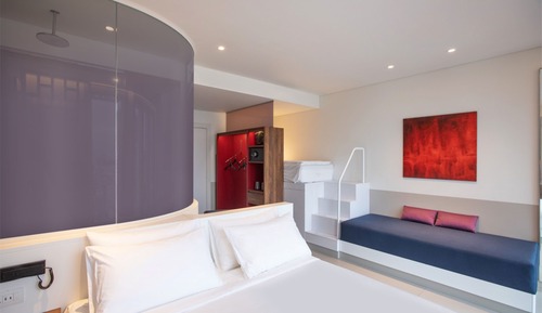 Habitación familiar, varias camas, vistas a la ciudad