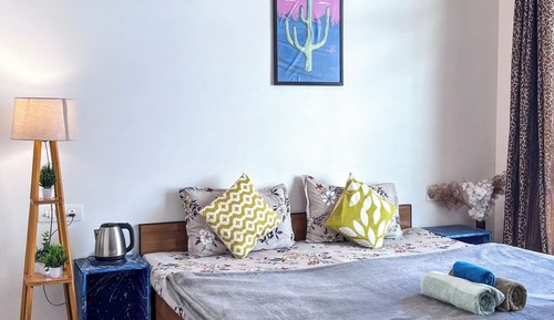 Habitación económica doble, 1 cama doble, vistas a la montaña