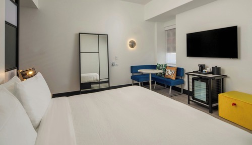 aloft, Habitación, 1 cama de matrimonio grande