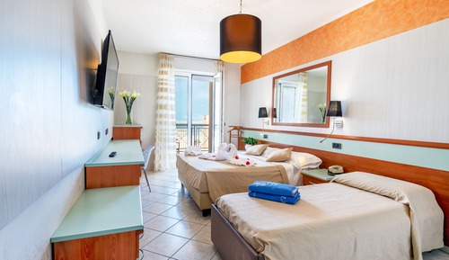 Habitación cuádruple Deluxe