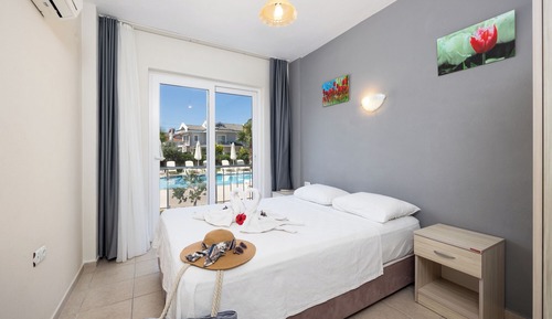 Habitación familiar, 2 habitaciones, vistas a la piscina