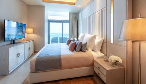 Gorgeous One Bedroom Suite