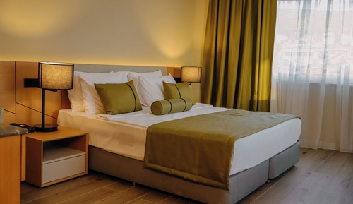 Habitación Club, vistas al jardín