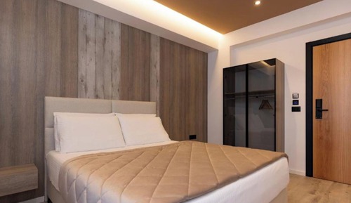 Habitación (Superior Family Suite with Balcony)