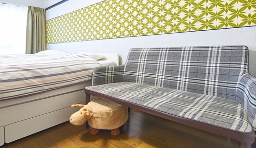 Habitación básica con 2 camas individuales