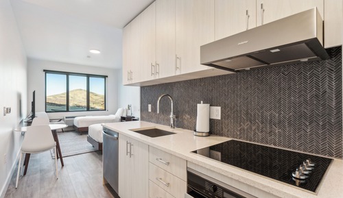 Habitación, 2 camas individuales, cocina, junto a la pista de esquí