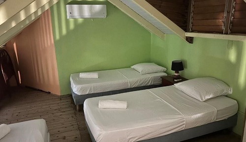 Dúplex familiar, vistas al mar