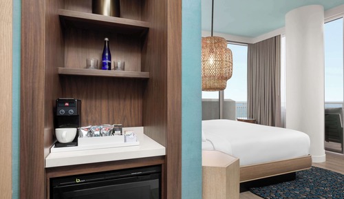 Habitación superior, 1 cama de matrimonio grande, balcón, frente al mar