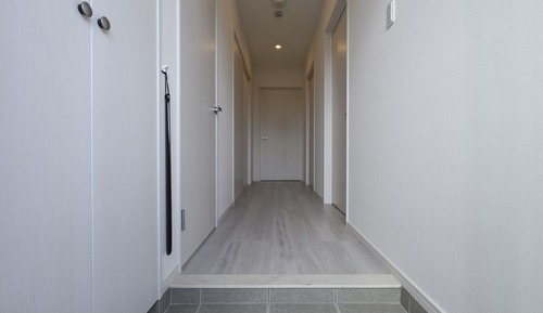 Apartamento familiar, 2 habitaciones, cocina, vistas a la ciudad