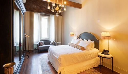 Estudio ejecutivo, 1 cama de matrimonio grande (View)