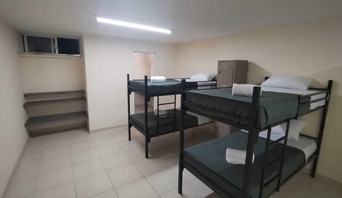 Habitación cuádruple básica