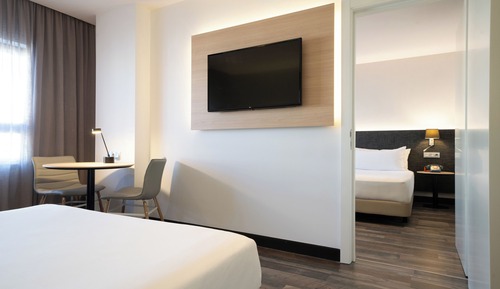 Habitación estándar, habitaciones comunicadas (4+2)