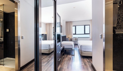 Habitación triple, vistas al mar (2 + 1)