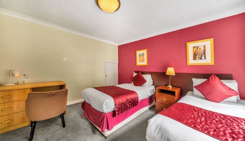 Habitación con 2 camas individuales