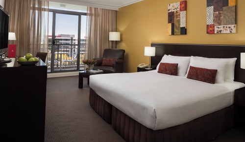 Habitación superior, 1 cama de matrimonio grande, balcón