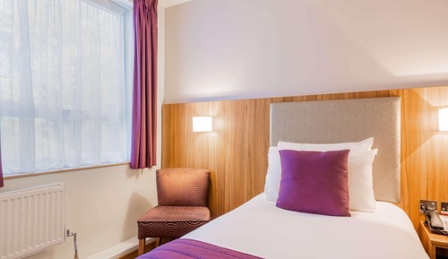 Habitación estándar con 2 camas individuales