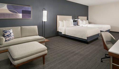 Habitación, varias camas