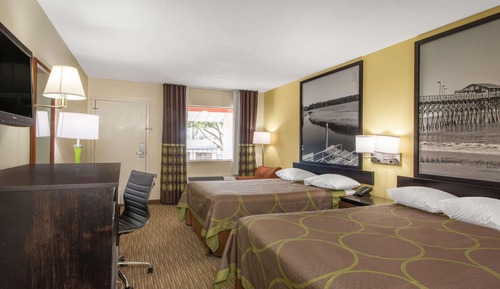 Suite, 2 camas de matrimonio, microondas