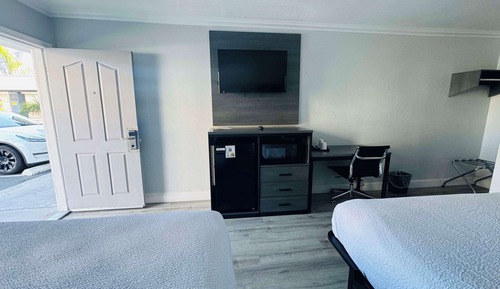 Habitación estándar, 2 camas de matrimonio, accesible para personas con discapacidad