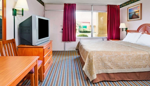 Habitación, 1 cama de matrimonio grande, no fumadores, frigorífico y microondas