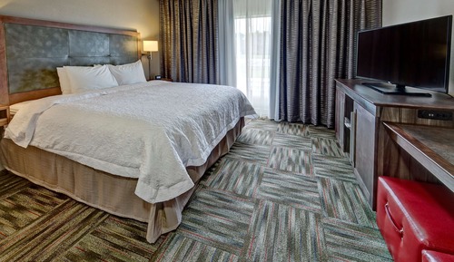 Suite, matr. grande, sofá cama, no fum.