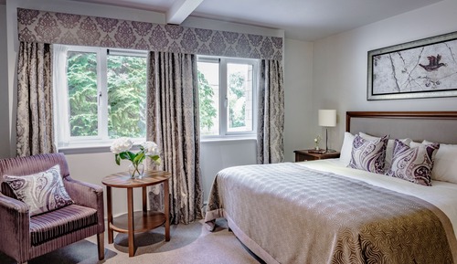 Classic Double or Twin Room in Bailbrook Court